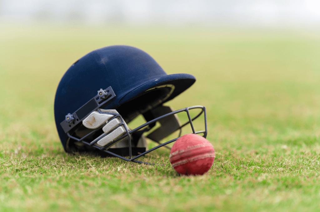 casque et balle cricket