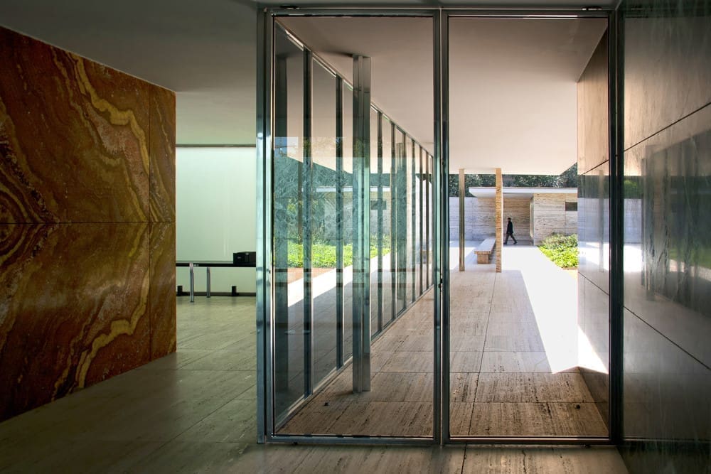 découvrez l'impact révolutionnaire de maria ludwig et michael mies, deux pionniers architecturaux dont les œuvres ont redéfini les normes du design moderne. explorez leur vision unique et leur héritage durable dans le monde de l'architecture.
