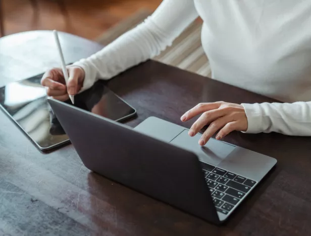 découvrez le parcours inspirant d'un entrepreneur en 2025, illustrant les défis, les réussites et les innovations qui façonnent le monde des affaires moderne. plongez dans son expérience et ses conseils pour réussir dans un environnement en constante évolution.