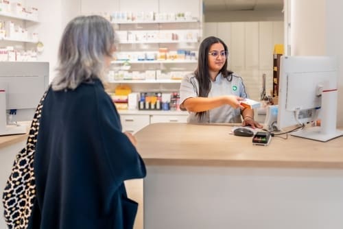 découvrez la pharmacie de garde à blois pour tous vos besoins médicaux en dehors des horaires normaux. accédez facilement à des conseils professionnels et à des médicaments en cas d'urgence, jour et nuit.