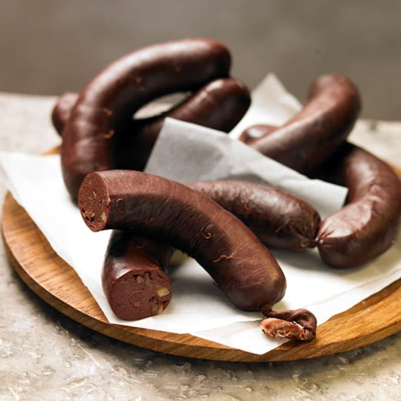 découvrez le boudin noir, un incontournable de la cuisine traditionnelle française, aux saveurs riches et authentiques qui raviront vos papilles.