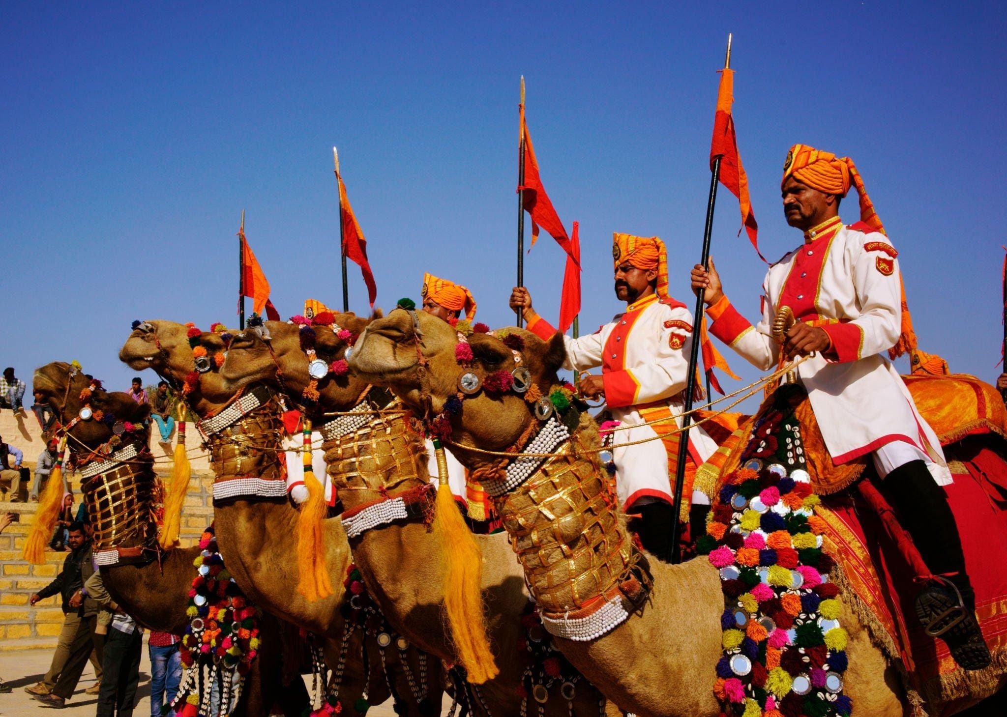 découvrez jaisalmer en 2025 : plongez au cœur de la magie du désert avec ses paysages dorés, son architecture unique et ses aventures inoubliables.